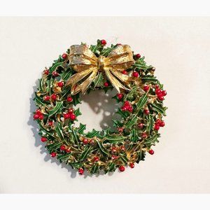 Vintage Weiss Christmas Wreath Brooch